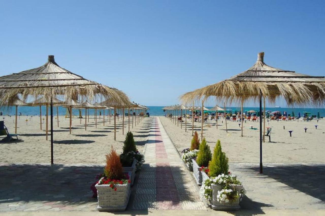 Promo Price September - Home By The Sea 1 Min From The Beach Golem  Esterno foto
